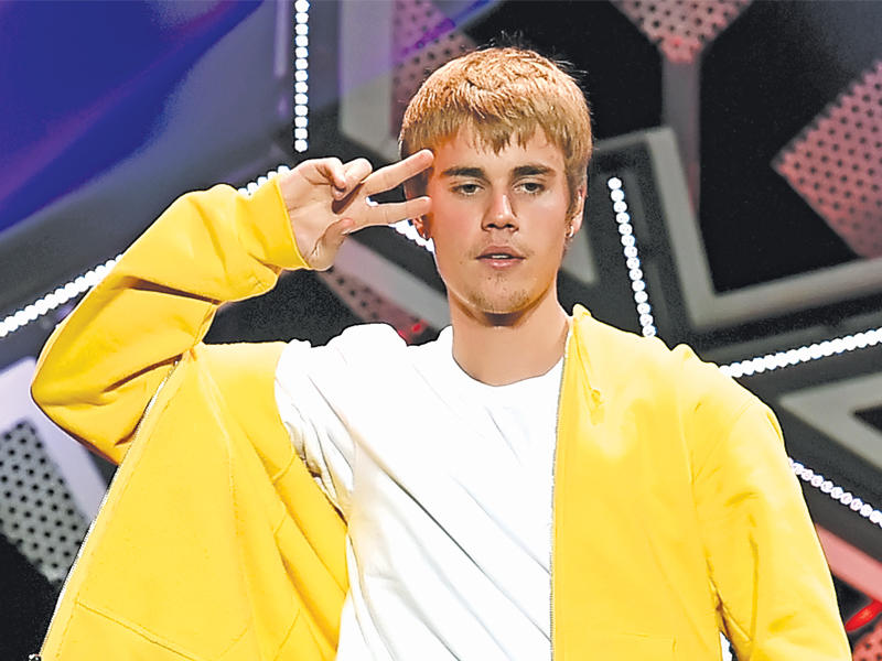 المغني الكندي جاستن بيبر