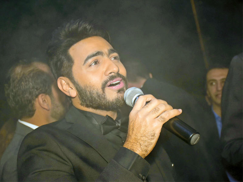 الفنان المصري تامر حسني