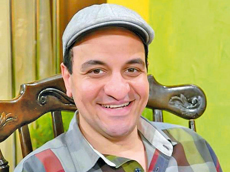 الفنان المصري هشام إسماعيل