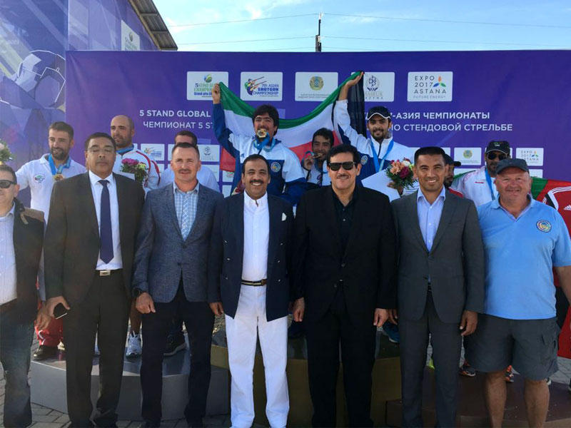 الحمود والعتيبي مع منتخب الكويت على منصة التتويج