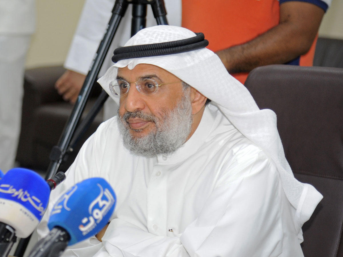 وزير الأشغال العامة عبدالرحمن المطوع