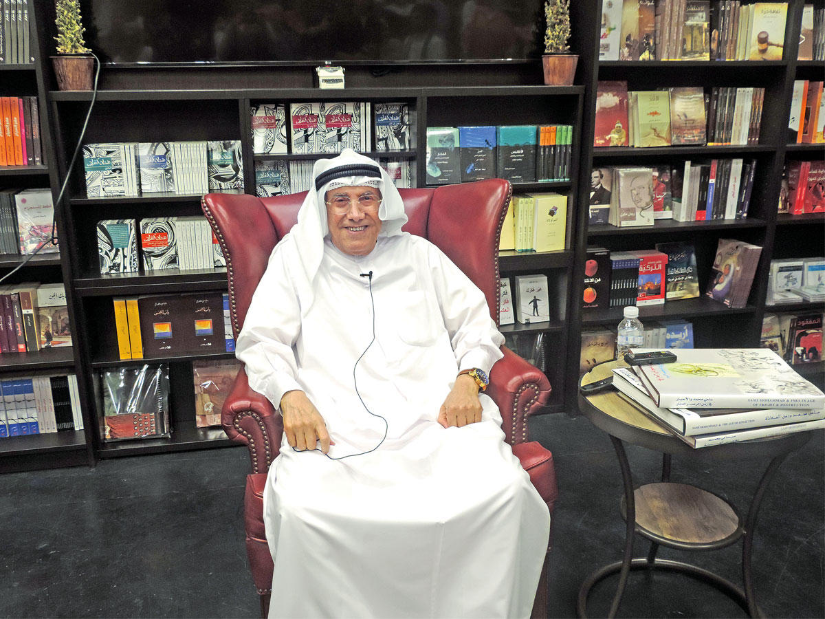 سامي محمد متحدثاً في «تكوين» أمس الأول 