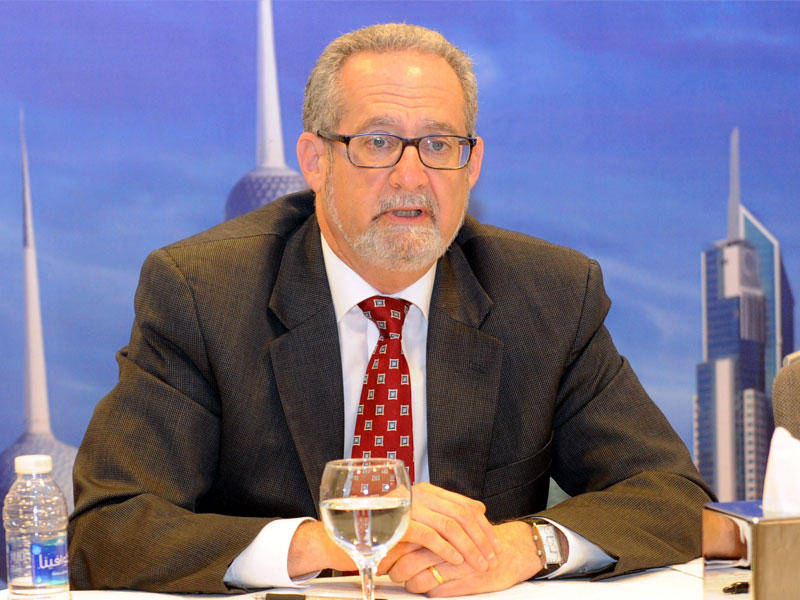 السفير الأميركي لدى البلاد لورانس سيلفرمان