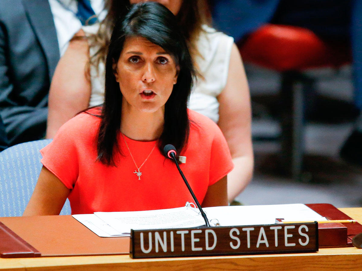 السفيرة هيلي