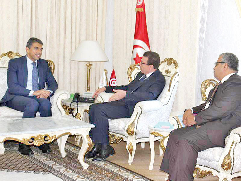 السفير الظفيري لدى لقائه الوزير التونسي عظوم