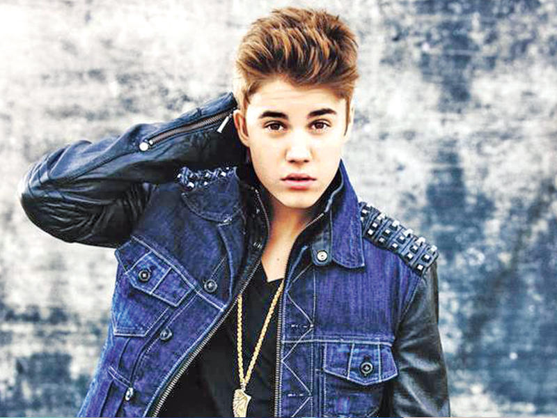  المغني الكندي جاستن بيبر