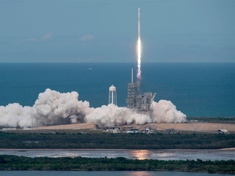  شركة سبايس إكس الفضائية الأميركية