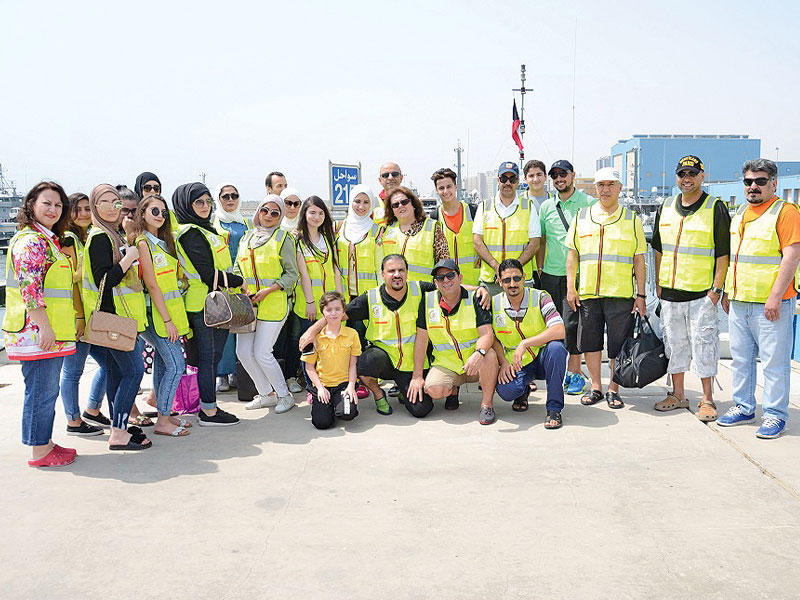 صورة جماعيةn