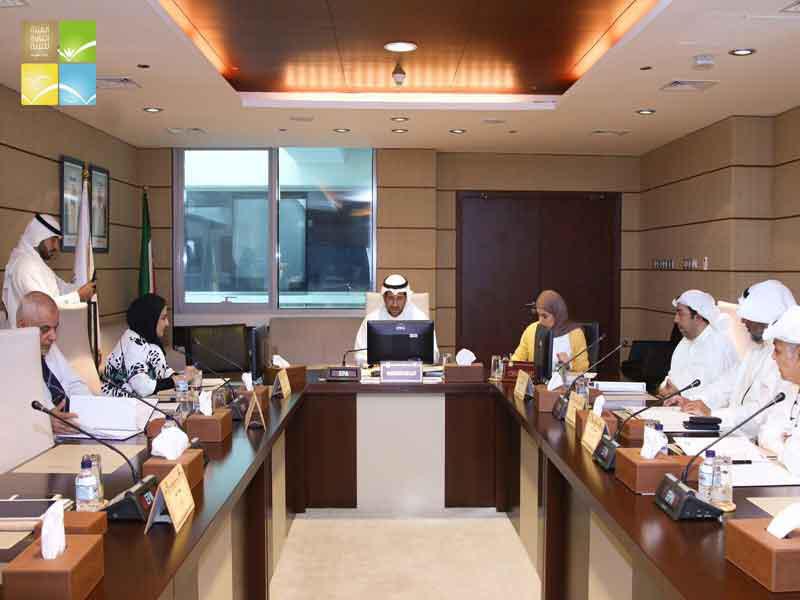 عبدالله الاحمد متحدثا