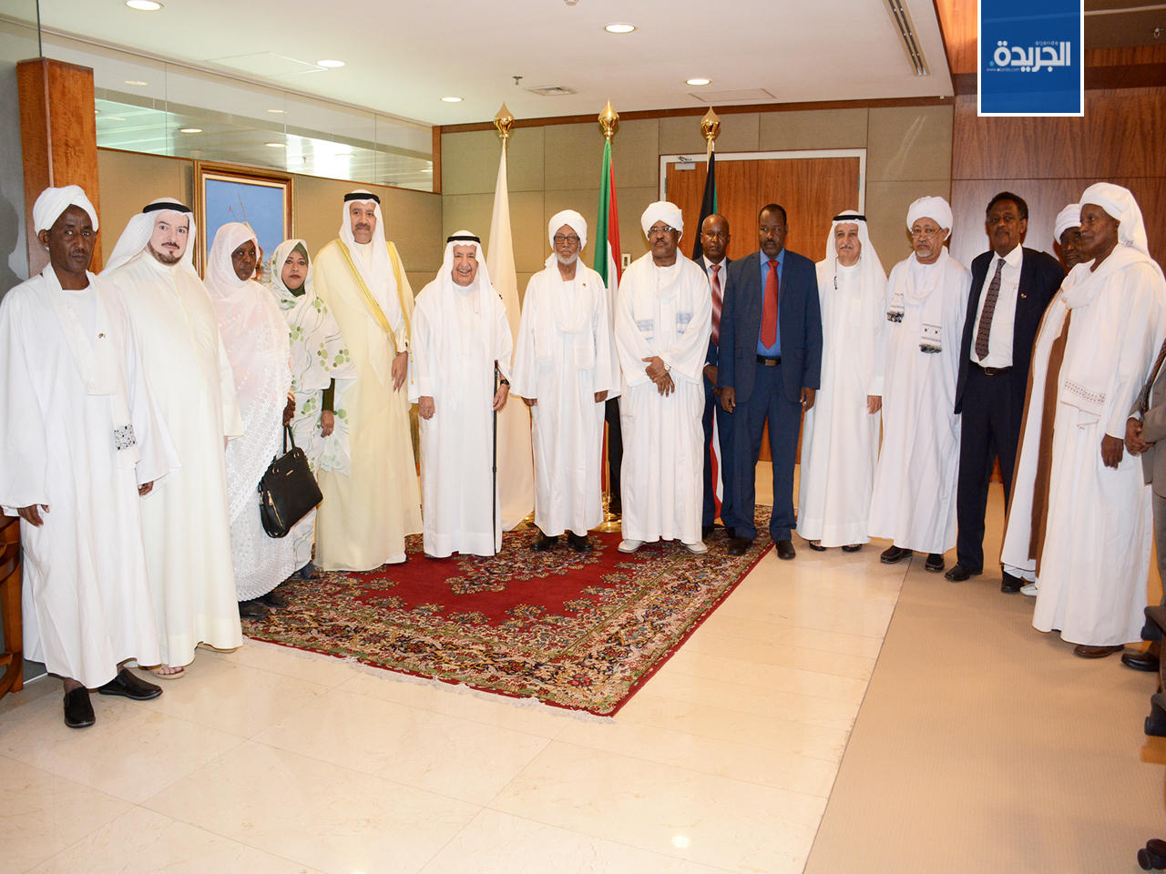 علي الغانم أثناء استقباله رئيس المجلس الوطني السوداني والوفد المرافق