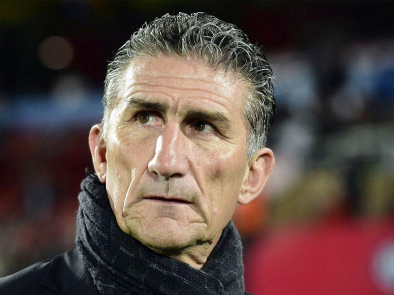 الأرجنتيني ادغاردو باوسا مدرب منتخب الإمارات