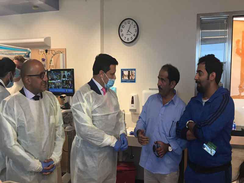 الحربي خلال تفقده مستشفى الأطفال بلوس أنجلس