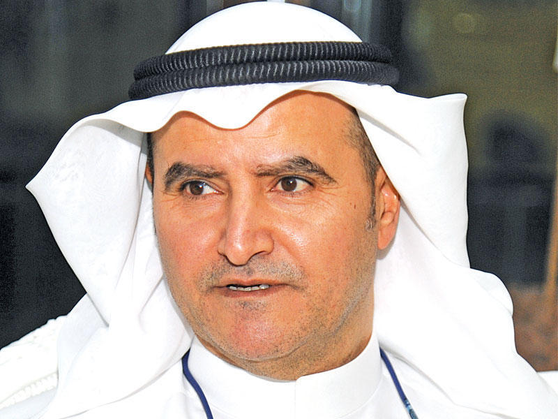 وزير النفط وزير الكهرباء والماء عصام المرزوق 