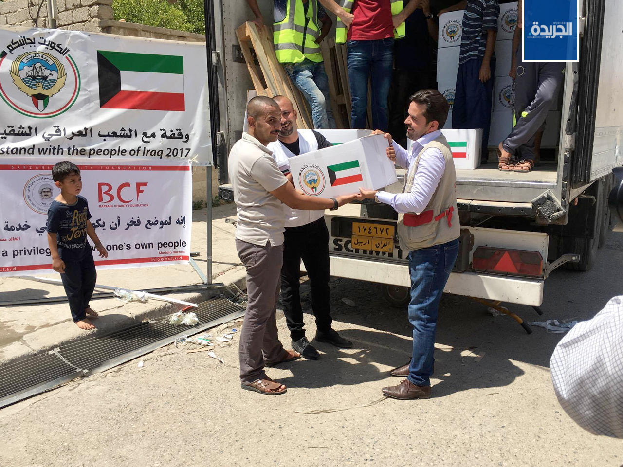 جمعية الهلال الأحمر الكويتي توزع 45 طناً من المواد الغذائية داخل الموصل