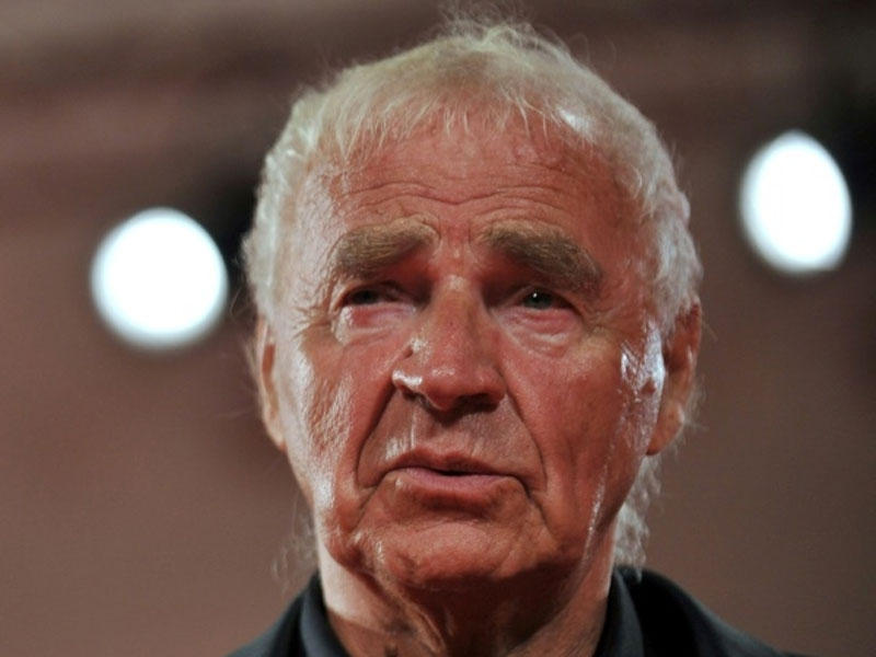 الكاتب البولندي يانوش غوفاتسكي