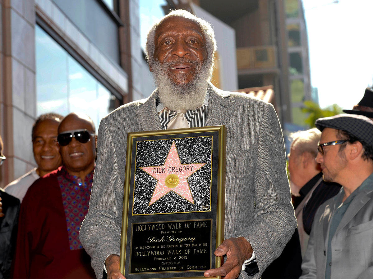 الممثل الكوميدي ديك جريجوري