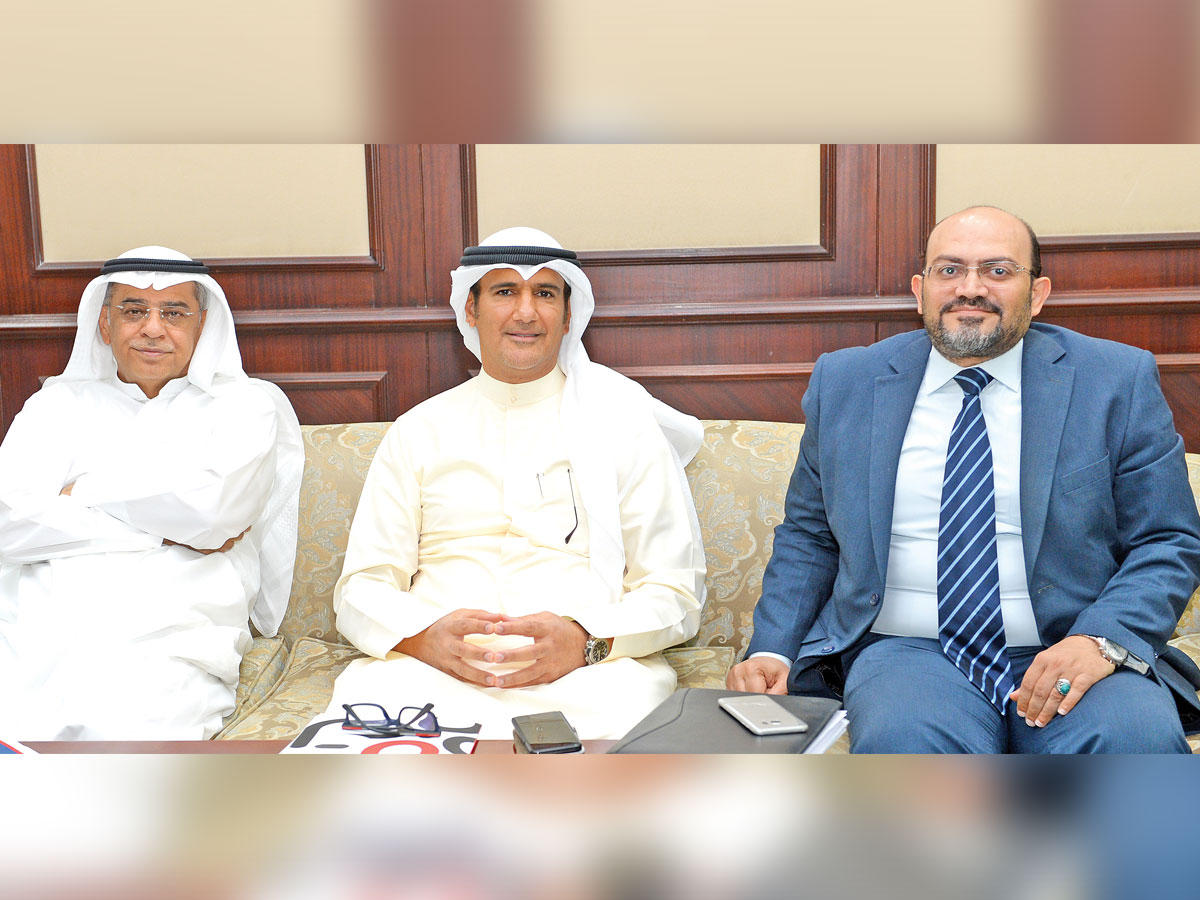 الصايغ خلال اجتماع الجمعية العمومية العادية أمس 