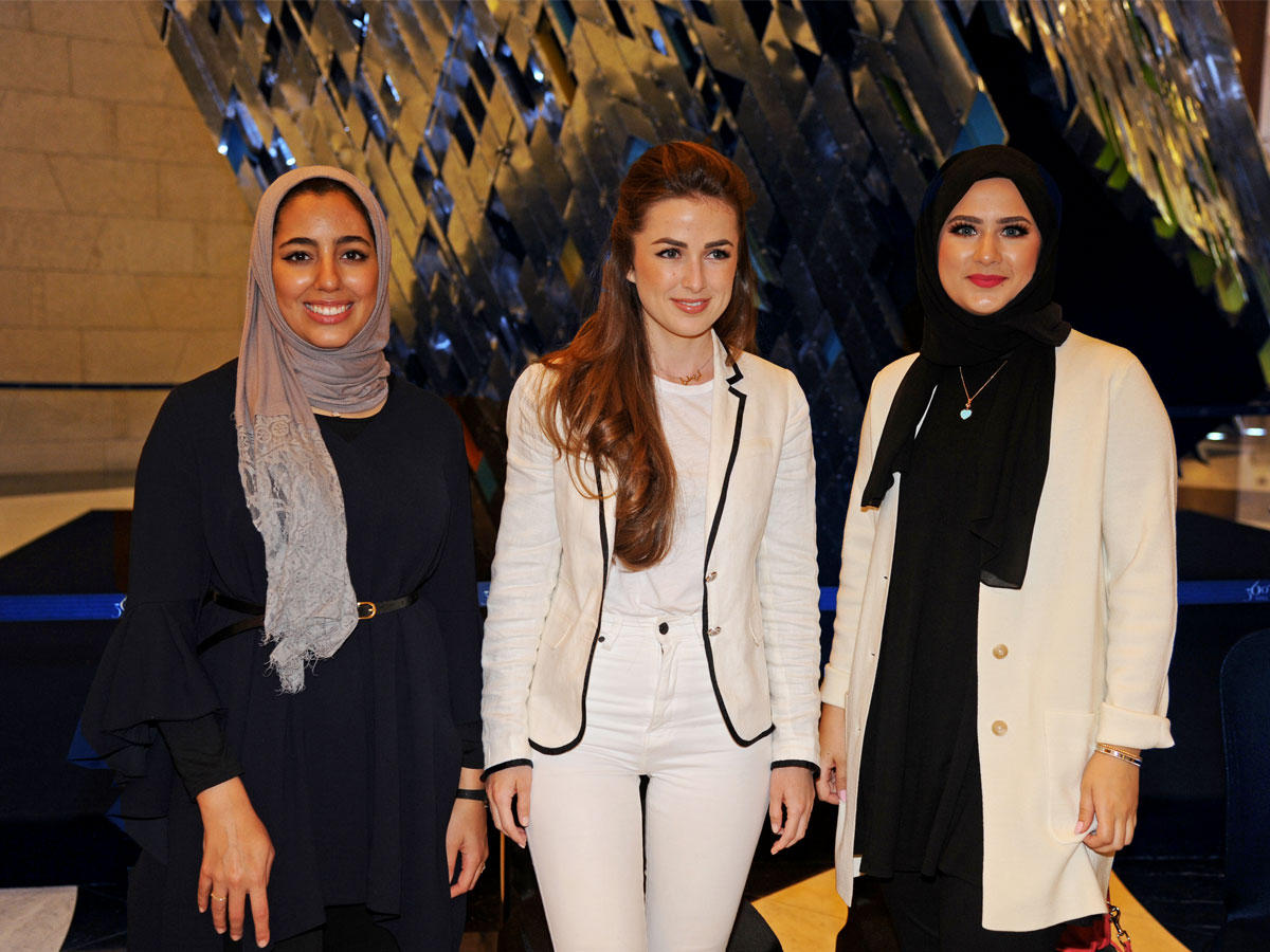 ديانا أشكناني ولوسي وريم عبدالسلام