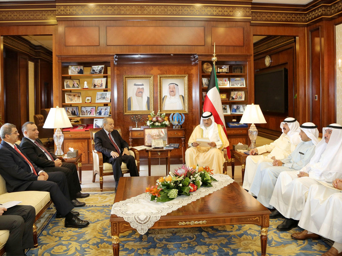 الخالد يتسلم رسالة وزير خارجية العراقn