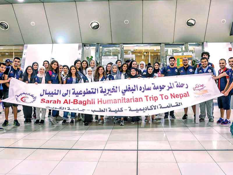  جانب من طلبة الطب المشاركين في الحملة الخيرية