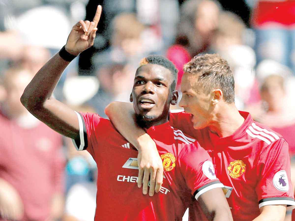 بوغبا يحتفل في الفوز خلال المباراة السابقةn