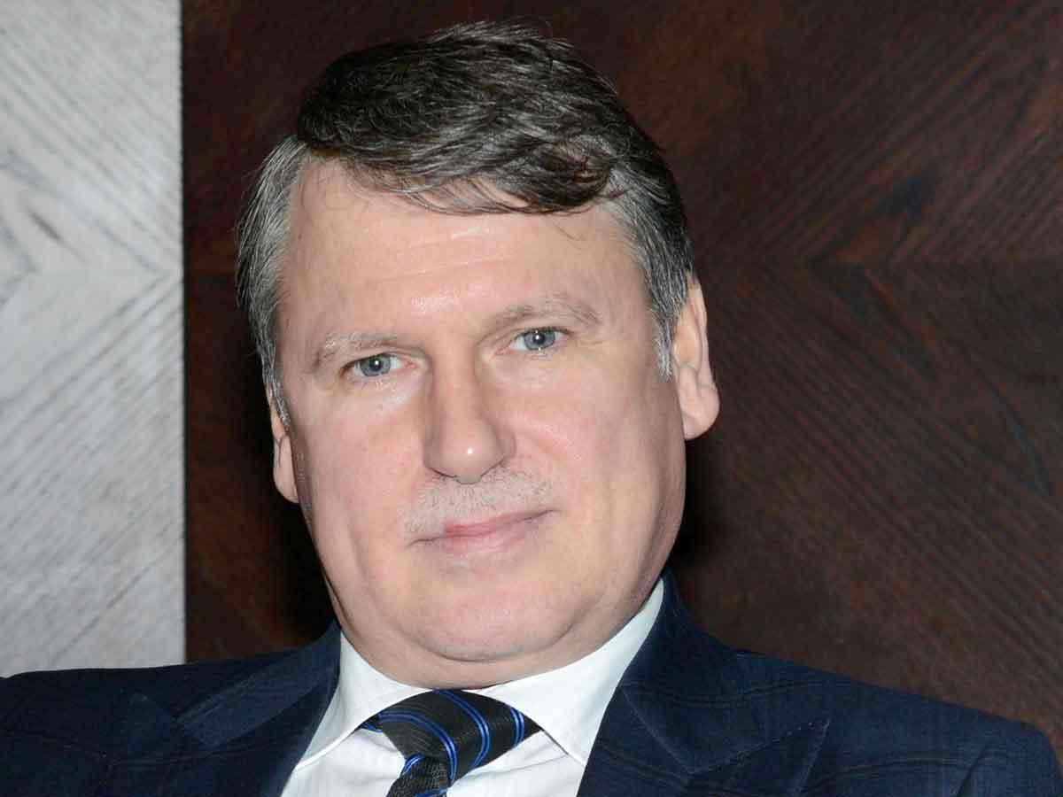 السفير الروسي لدى البلاد ألكسي سولوماتين