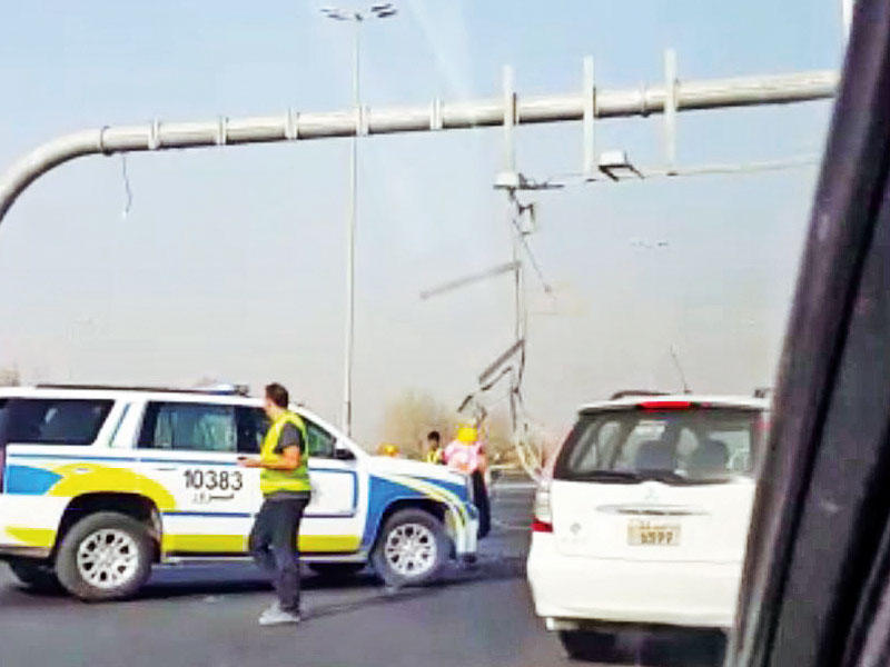 اللوحة بعد سقوطها