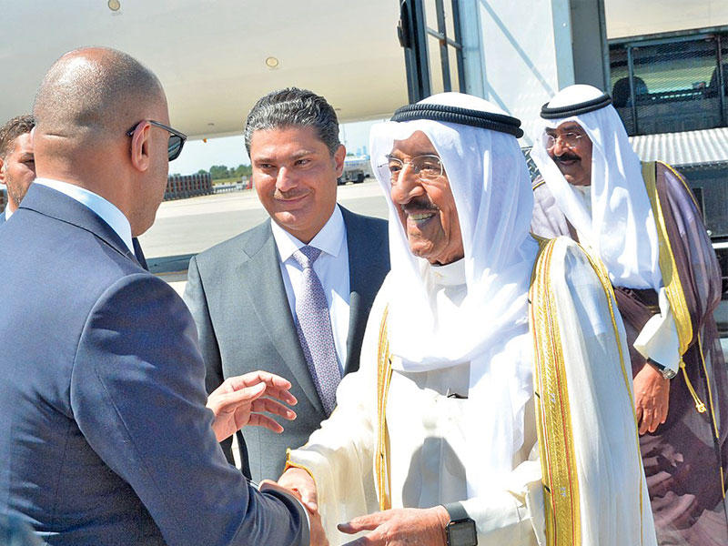 الأمير لدى وصوله إلى أميركا