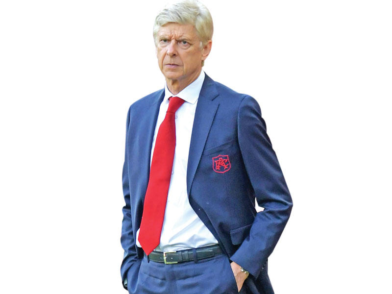  أرسين فينغر مدرب نادي أرسنال 