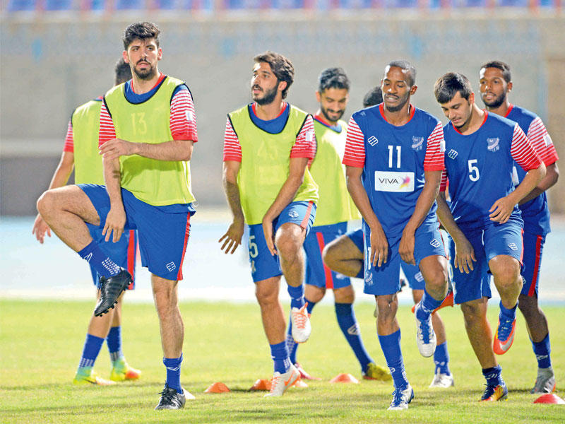 لاعبو التضامن في تدريب سابق