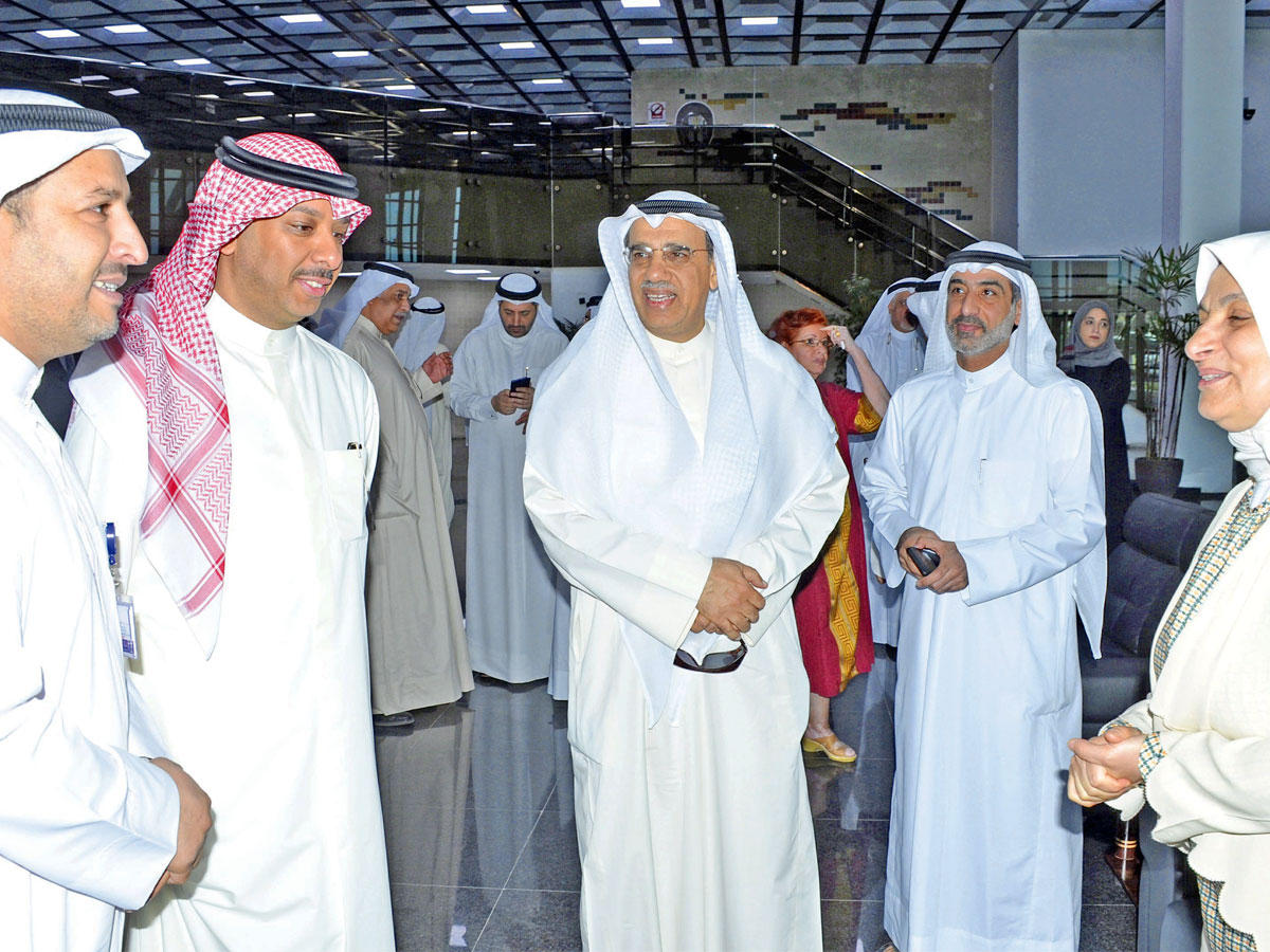 الصبيح خلال استقبالها المهنئين بعيد الأضحى