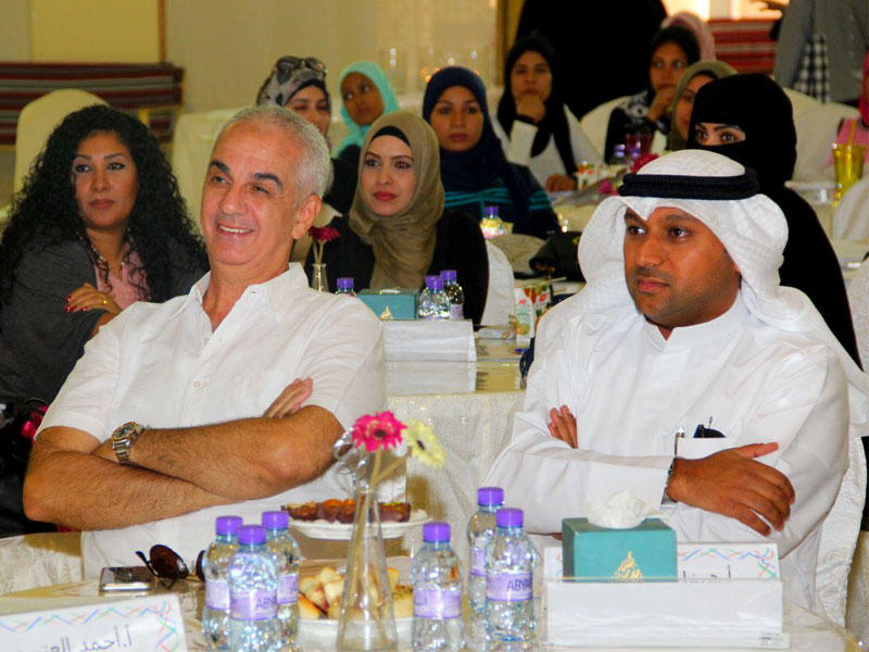 المعلمون الجدد خلال حضورهم الدورات في العاصمة التعليمية