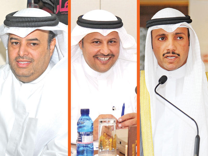 من يمين الصورة رئيس مجلس الأمة مرزوق الغانم , النائب طلال الجلال و النائب مبارك الحجرف