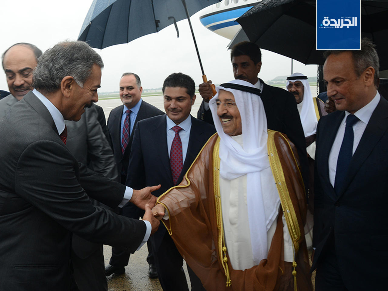 أمير البلاد لدى وصوله الى مطار قاعدة اندروز الجوية بالعاصمة واشنطن 