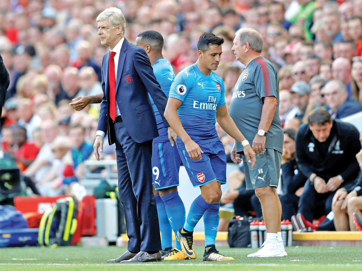 فينغر وسانشيز