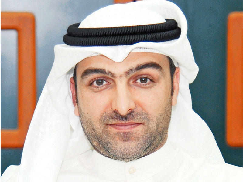 وزير الدولة لشؤون الإسكان وزير الخدمات ياسر أبل