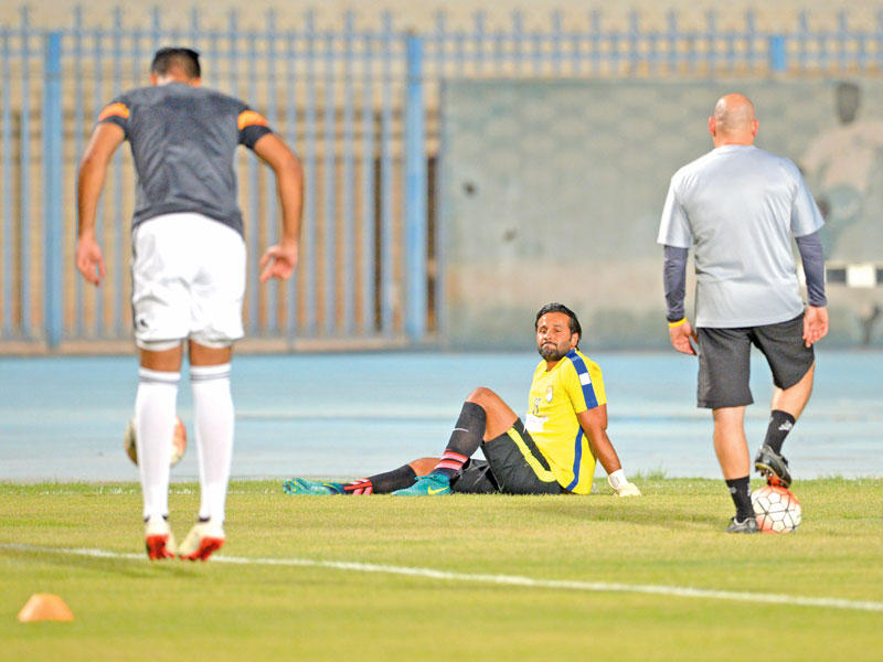 زين خلال تدريب نادي الساحل