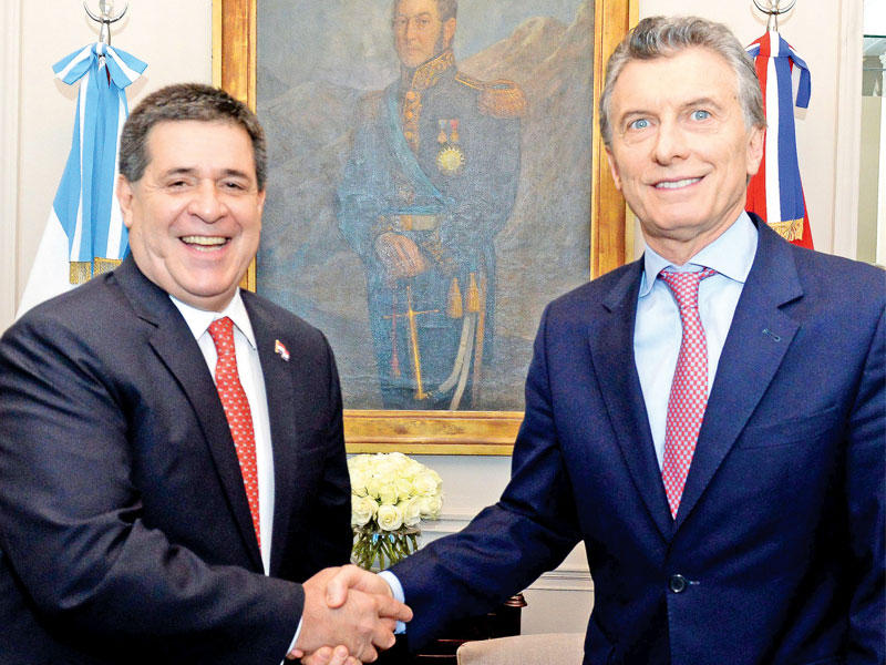 الرئيسان الأرجنتيني والباراغواياني 