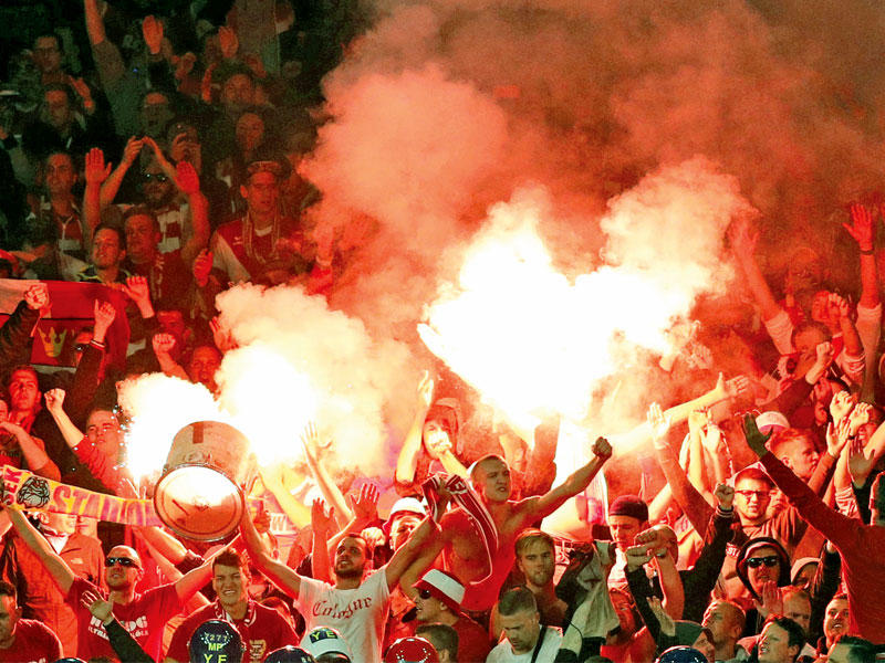 جماهير كولن خلال مواجهة أرسنال