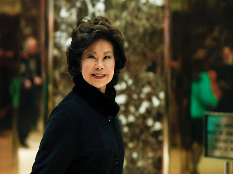 وزيرة النقل الأميركية إيلين تشاو