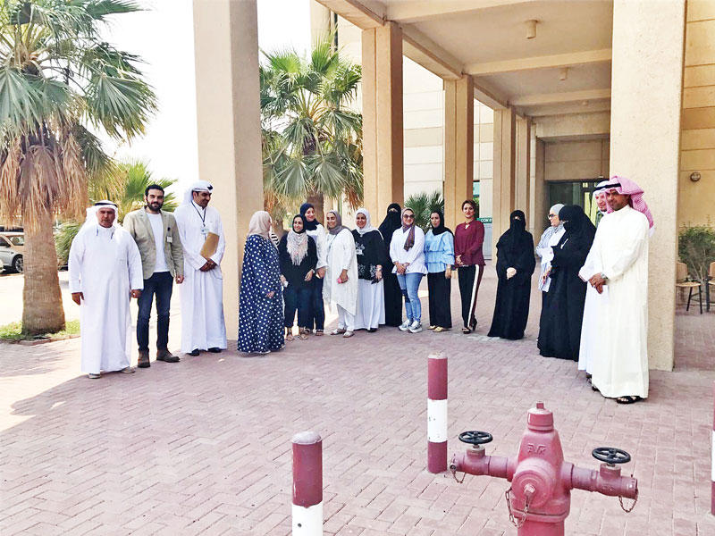 جانب من اعتصام أساتذة وإداريي «التمريض»n