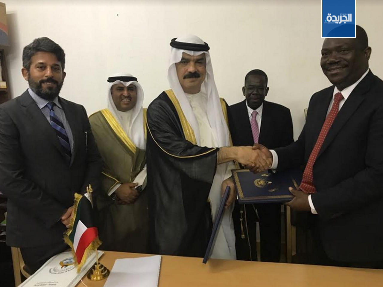 جانب من توقيع اتفاقية القرض