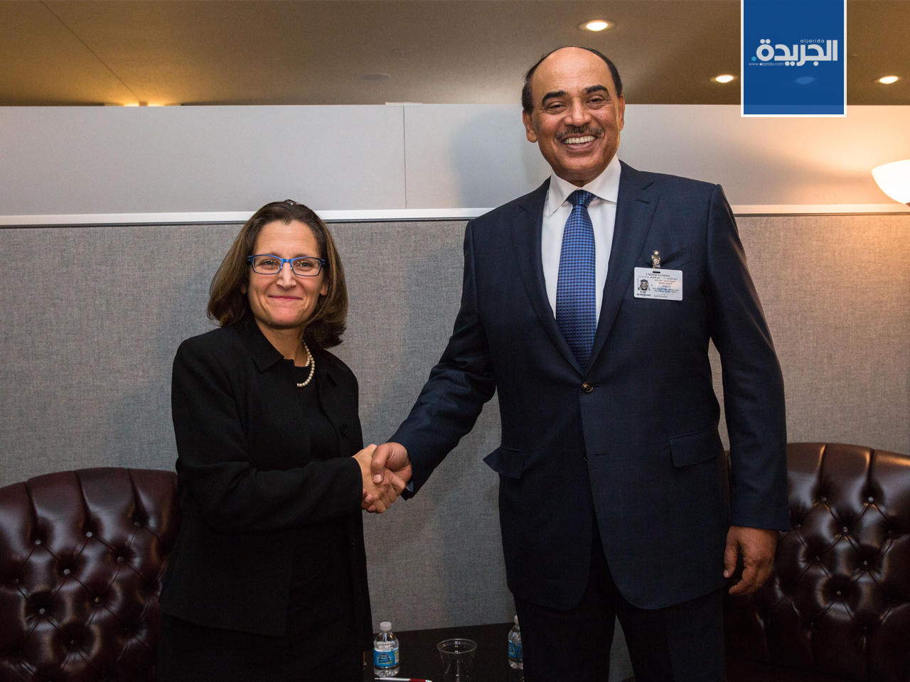 صباح الخالد خلال لقائه مع وزيرة خارجية كندا كريستيا فريلاند