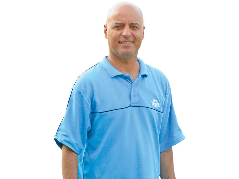  مدرب الفريق الأول لكرة القدم بنادي التضامن ماهر الشمري