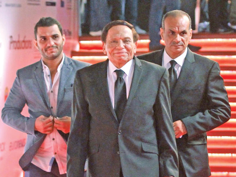 عادل إمام أثناء وصوله للمهرجان