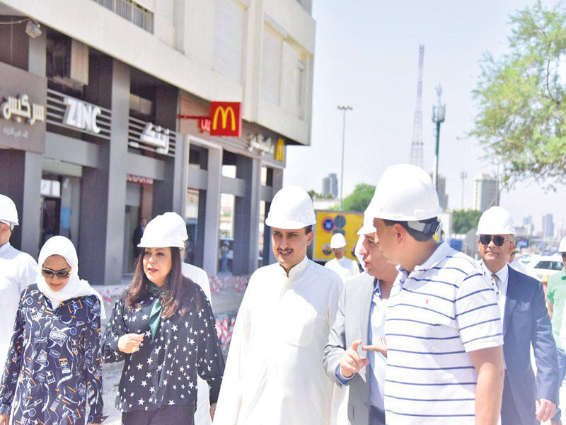 «المنفوحي خلال جولته التفقدية في مشروع «برايح سالم»
