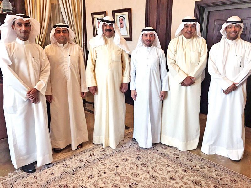 الجارالله متوسطا وفد متضرري «النصب العقاري»