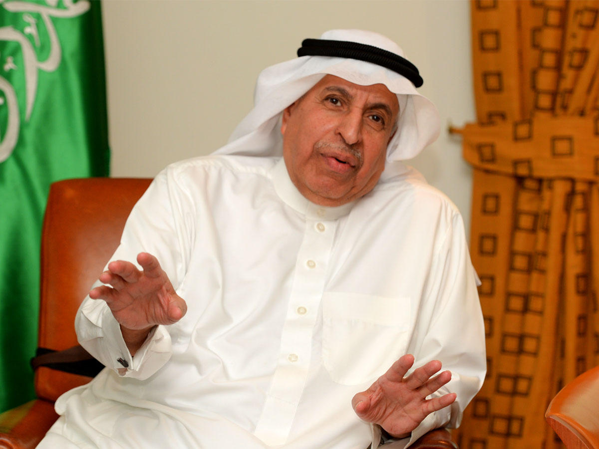 سفير خادم الحرمين الشريفين لدى الكويت د. عبدالعزيز الفايز