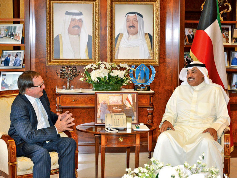 صباح الخالد مستقبلاً وزير خارجية نيوزيلندا السابقn