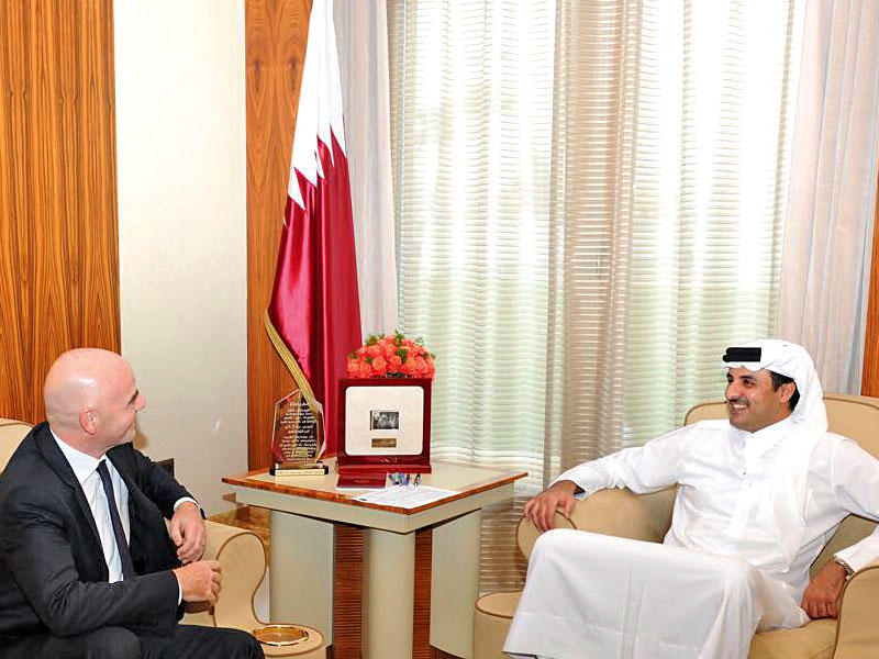 الشيخ تميم يستقبل انفانتينوn